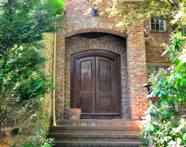 22 Thronebrook Road - Photo Thumbnail 3