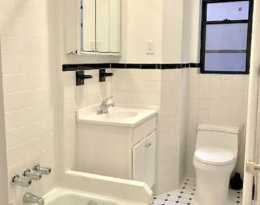 157 East 89th Street - Photo Thumbnail 5