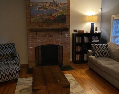 221 Ulysses St - Photo Thumbnail 5
