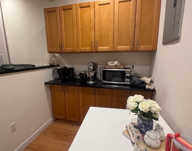 1299 1st Avenue - Photo Thumbnail 4