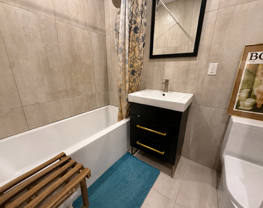 323 Woodbine Street - Photo Thumbnail 10