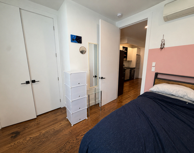 323 Woodbine Street - Photo Thumbnail 9