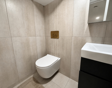 323 Woodbine Street - Photo Thumbnail 12