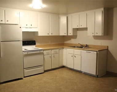 111 Sunshine Drive - Photo Thumbnail 1