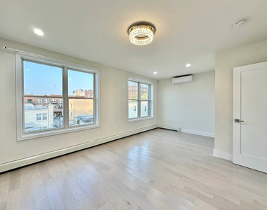 19-25 22nd Road - Photo Thumbnail 12