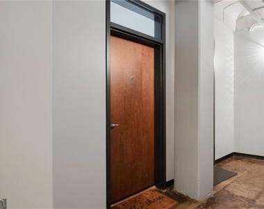 805 Peachtree Street Ne - Photo Thumbnail 16