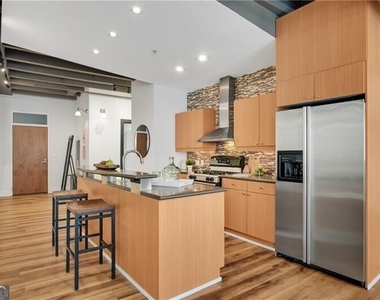 805 Peachtree Street Ne - Photo Thumbnail 12