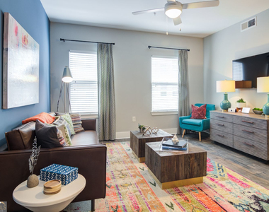 2591 Piedmont Road Ne - Photo Thumbnail 2