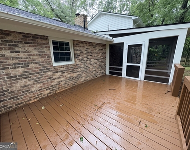 196 Avalon Drive - Photo Thumbnail 10