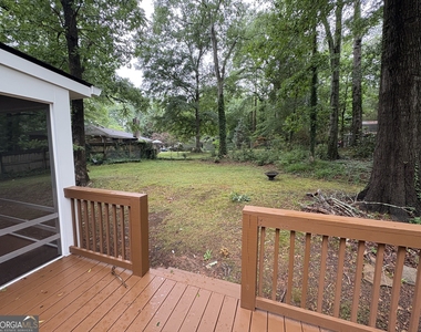 196 Avalon Drive - Photo Thumbnail 9