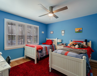 196 Avalon Drive - Photo Thumbnail 40