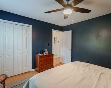 196 Avalon Drive - Photo Thumbnail 32