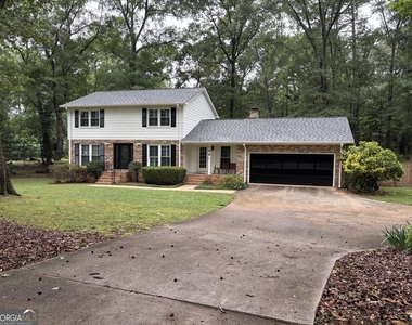196 Avalon Drive - Photo Thumbnail 1