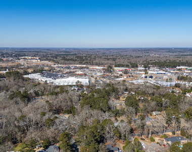 196 Avalon Drive - Photo Thumbnail 44
