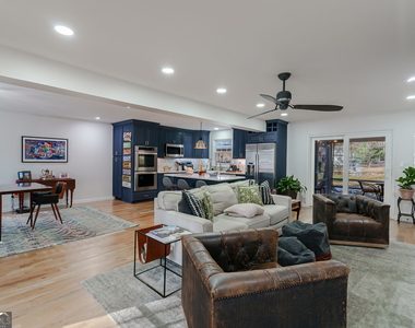 196 Avalon Drive - Photo Thumbnail 17