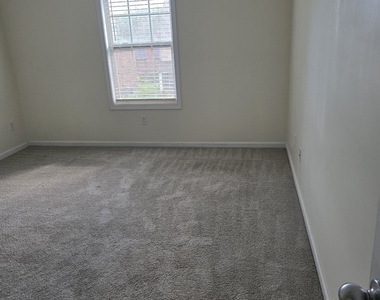 1531 Park Knoll Trail - Photo Thumbnail 10
