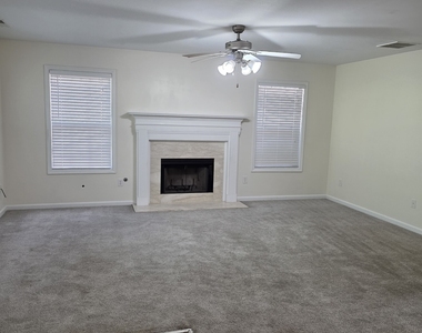 1531 Park Knoll Trail - Photo Thumbnail 3