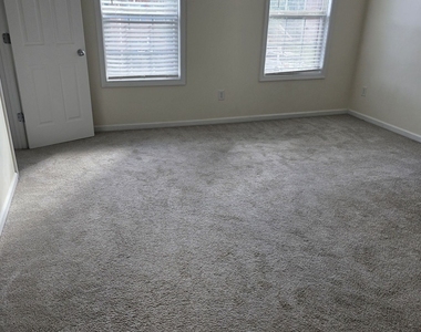 1531 Park Knoll Trail - Photo Thumbnail 12