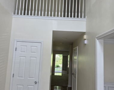 1531 Park Knoll Trail - Photo Thumbnail 2