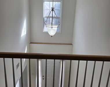 1531 Park Knoll Trail - Photo Thumbnail 9