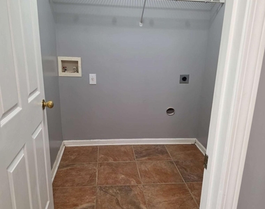 1529 Sydney Pond Circle - Photo Thumbnail 22