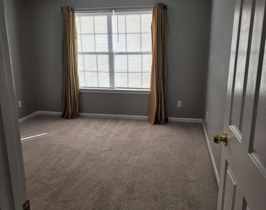 1529 Sydney Pond Circle - Photo Thumbnail 11