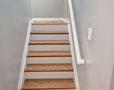 1529 Sydney Pond Circle - Photo Thumbnail 8