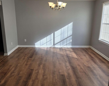 1529 Sydney Pond Circle - Photo Thumbnail 3