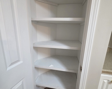 120 Cloverwood Drive - Photo Thumbnail 6