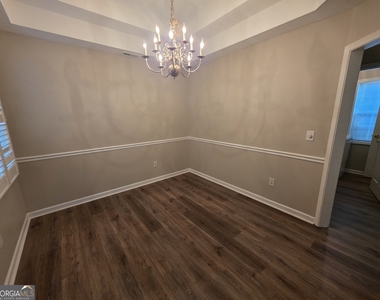 120 Cloverwood Drive - Photo Thumbnail 3