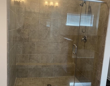 5650 Mirror Lake Drive - Photo Thumbnail 22