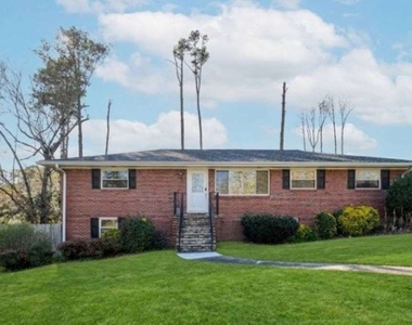 552 Sybil Lane Se - Photo Thumbnail 1