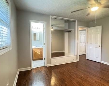 552 Sybil Lane Se - Photo Thumbnail 29
