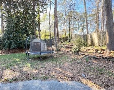 552 Sybil Lane Se - Photo Thumbnail 10