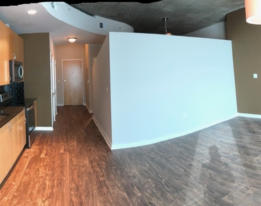 400 W Peachtree Street Nw - Photo Thumbnail 14
