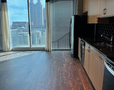 400 W Peachtree Street Nw - Photo Thumbnail 4