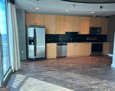 400 W Peachtree Street Nw - Photo Thumbnail 16