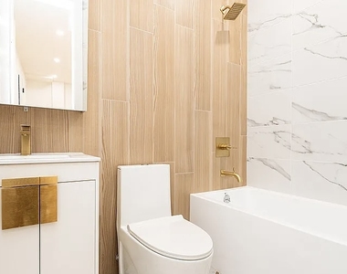489 Grand Street - Photo Thumbnail 7