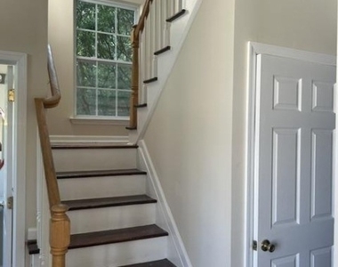 310 Winding Hill Dr - Photo Thumbnail 10