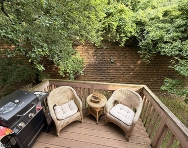 310 Winding Hill Dr - Photo Thumbnail 18