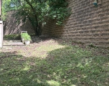 310 Winding Hill Dr - Photo Thumbnail 19