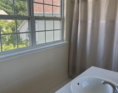 310 Winding Hill Dr - Photo Thumbnail 12