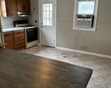 234 W High St - Photo Thumbnail 1