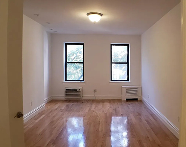 352 East 89th Street - Photo Thumbnail 1