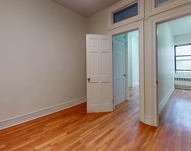 338 East 70th Street - Photo Thumbnail 5
