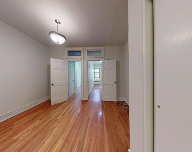 338 East 70th Street - Photo Thumbnail 4