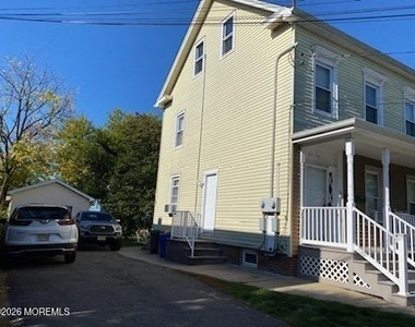 55 Kuhlthau Avenue - Photo Thumbnail 3