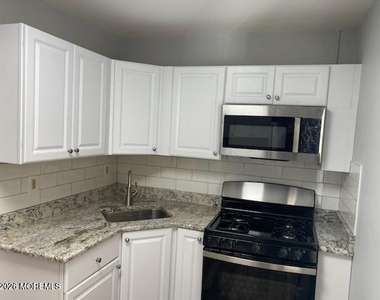 55 Kuhlthau Avenue - Photo Thumbnail 6