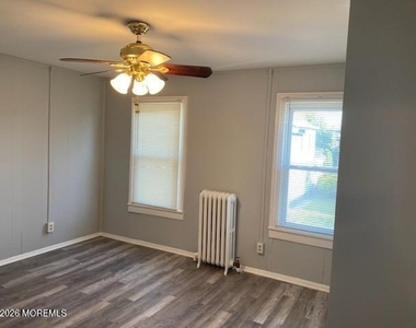 55 Kuhlthau Avenue - Photo Thumbnail 5