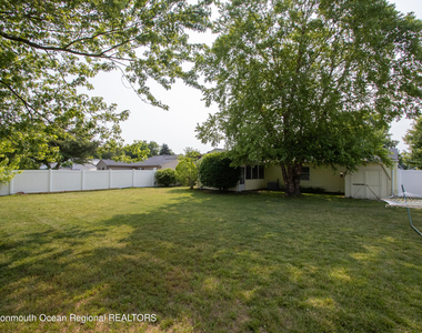 49 Williamsburg Drive - Photo Thumbnail 28